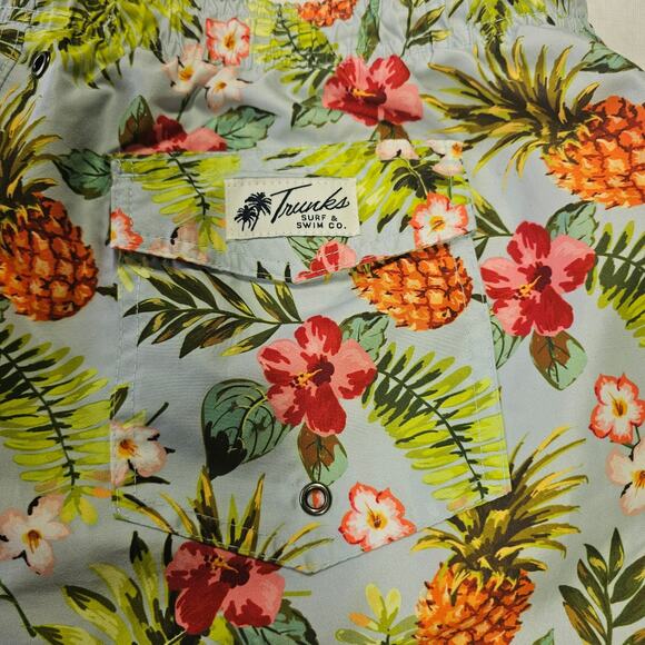 Trunks Surf & Swim Co. Tropical Pineapple and Hibiscus Swim Trunks Men's XL - Picture 6 of 8